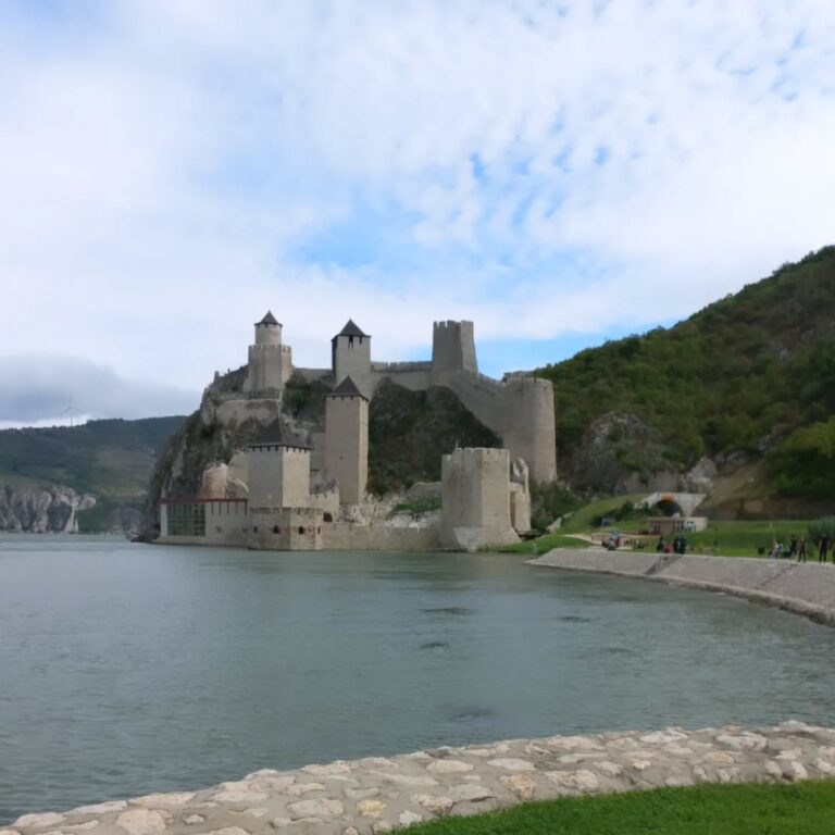 🏰 Golubačka tvrđava: Susret sa tišinom prošlih vekova